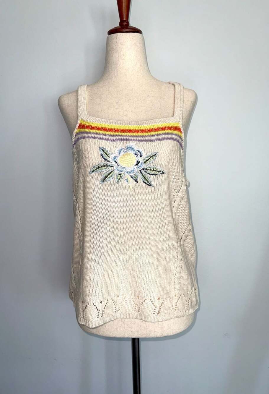 POL Floral Embroidered Knit Tank Top Size L Beige